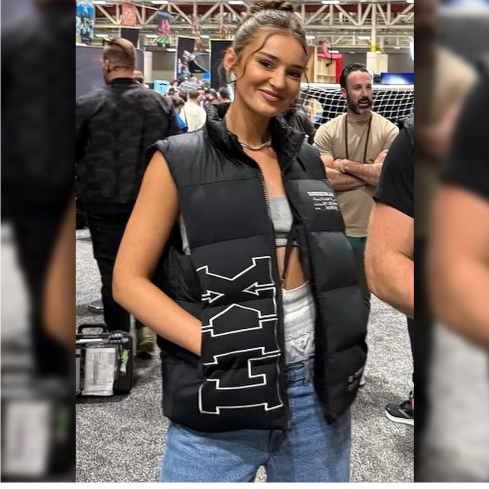 Kristin Juszczyk Super Bowl LIX Black Puffer Vest